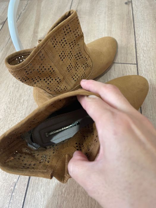 Продам осенние сапоги