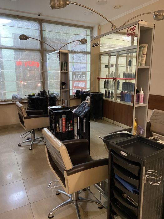 Сдам в аренду парикмахерское кресло