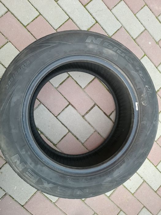 Vînd anvelope vară Nexen 225 55  R 16