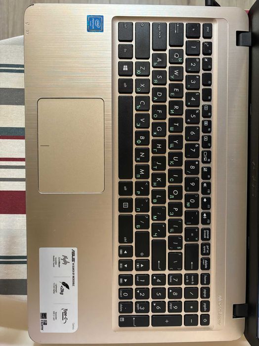 Лаптоп ASUS A540S