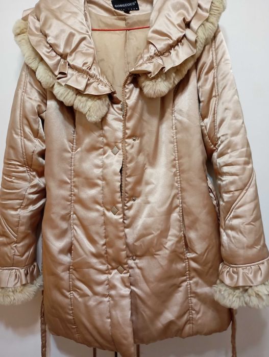 Златисто яке с естествени пухчета