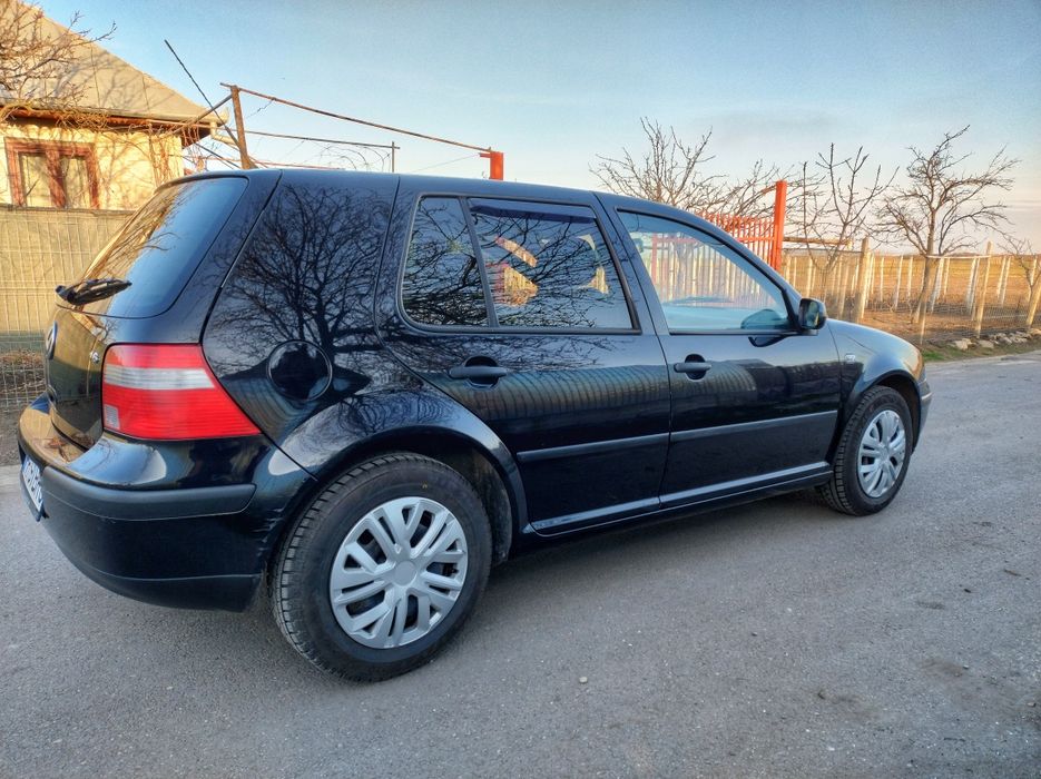 Vând Golf IV cu GPL