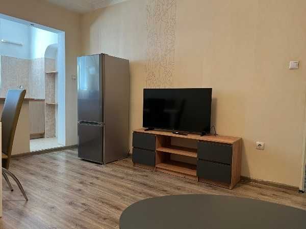 Дава се под наем Едностаен апартамент в София, Дружба 2 - 47 кв.м за 375 € - Снимка #2