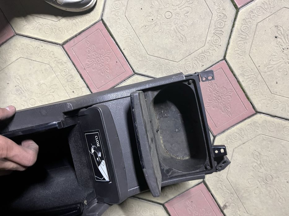 Подлокотник Lexus es 350