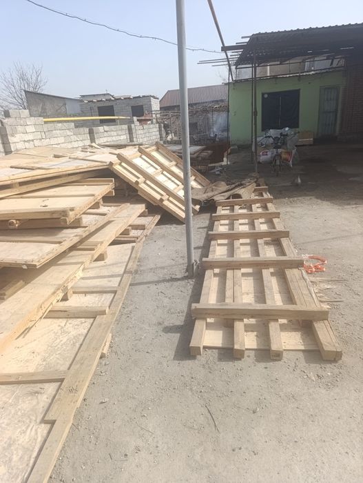 Taxta bruslar sotilad