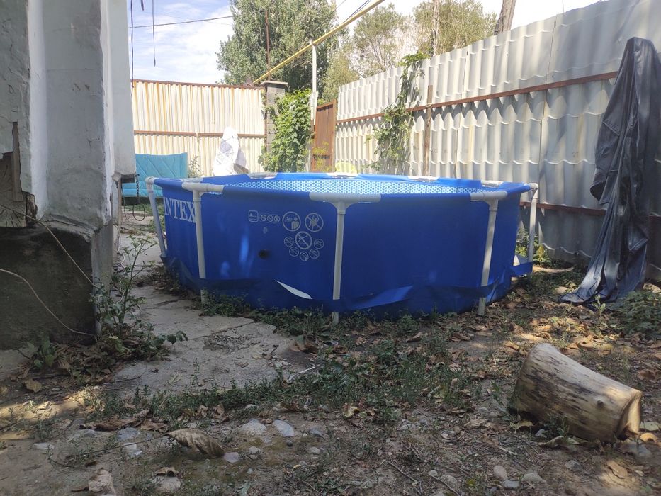 продам бассейн 1 мес пользавались