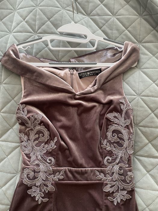 Rochie catifea eleganta