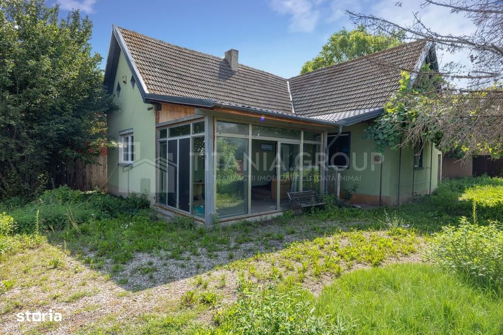 Casă cu teren 2.200 mp și deschidere la DN13 | Zonă mixtă | Brașov, St