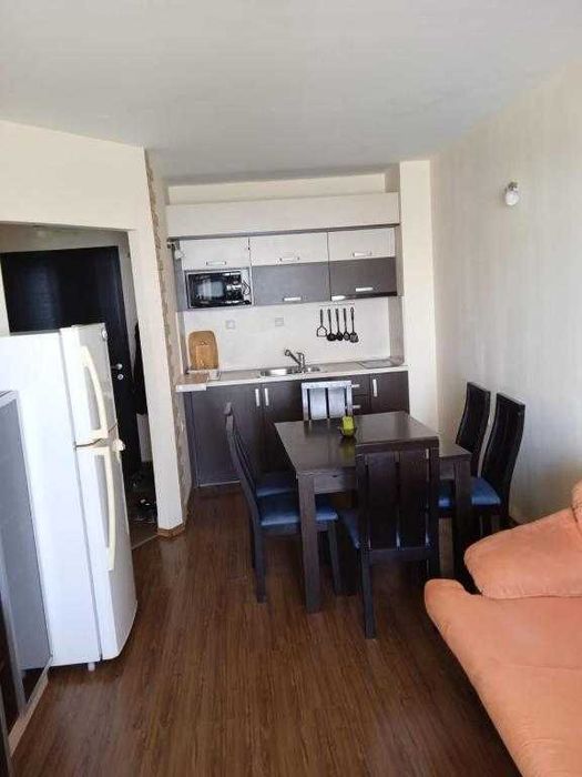 Дава се под наем Двустаен апартамент в к.к. Златни пясъци - 70 кв.м за 306 € - Снимка #1