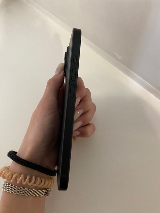 Продам айфон   15