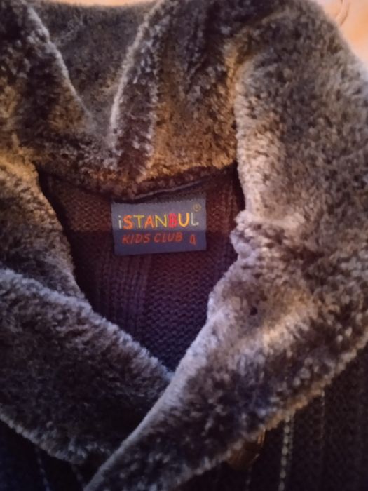 Продам детский джемпер новый и другое.