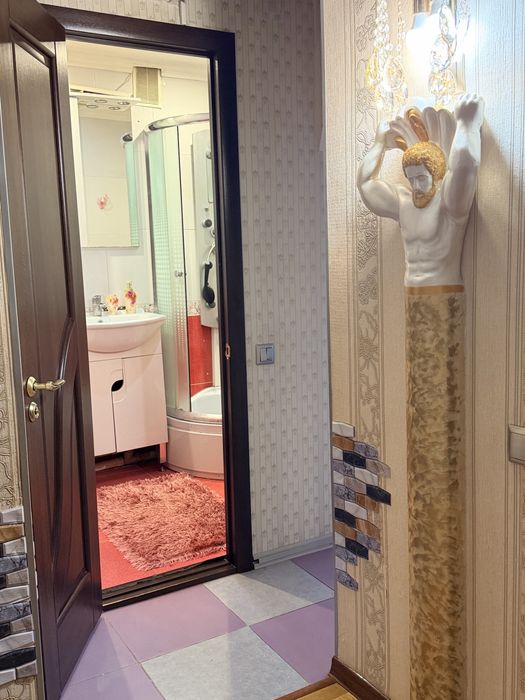 Сдаю 2 ком квартиру за 220т