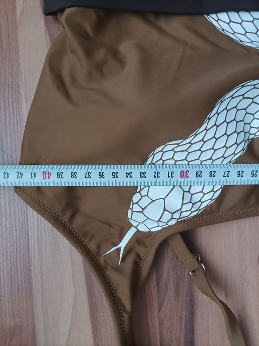 Averie XL/2XL цял бански