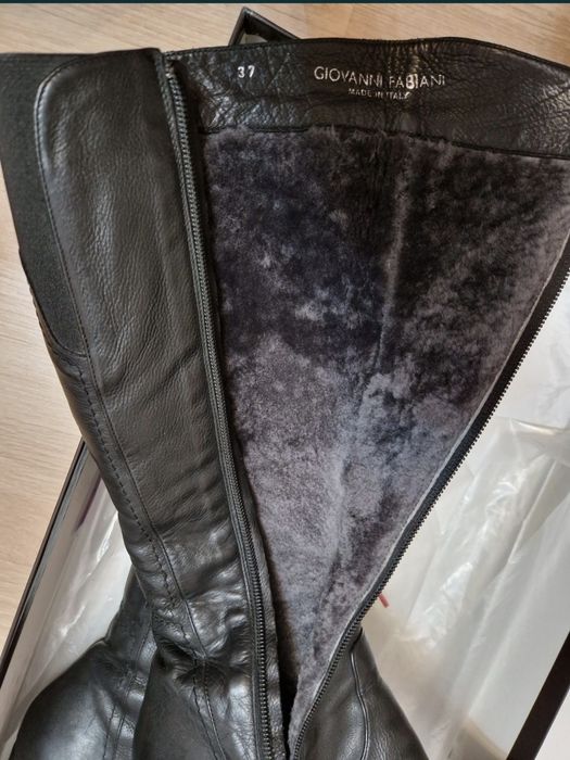 Продам зимние сапоги Fabiani