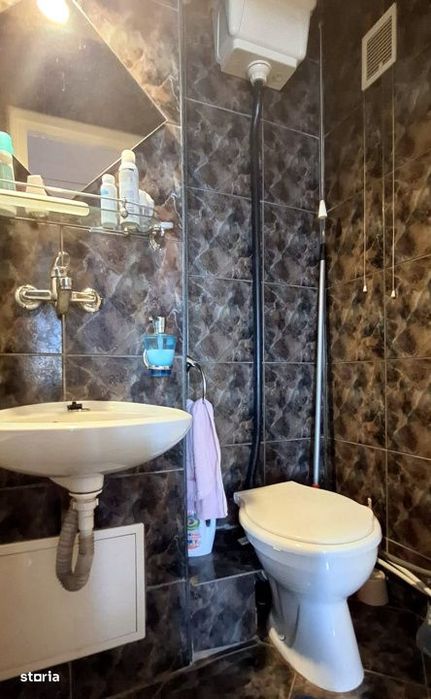 Apartament cu 2 camere decomandate cu balcon inchis in Manastur