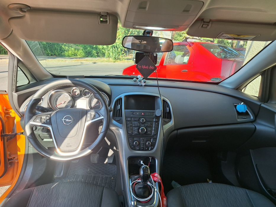 Opel astra j 1.6 cdti  2015. €6