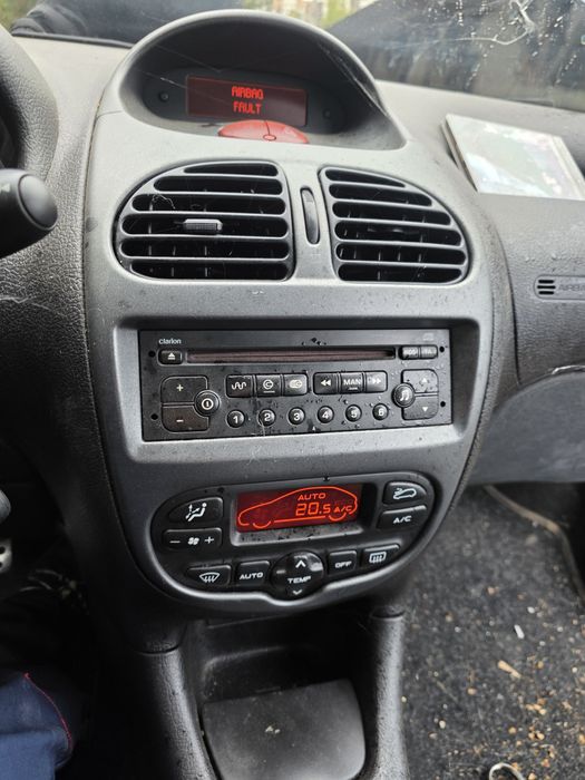 Пежо 206 1.4 16В На Части! Peugeot 206 1.4 16V