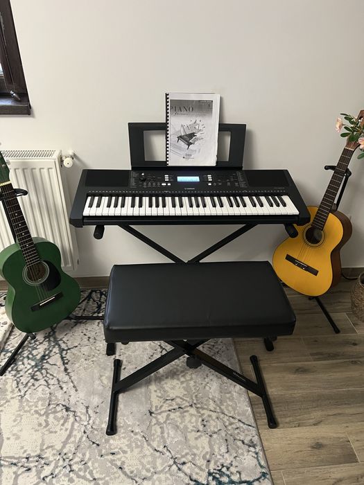 Pianina Yamaha E373 +scaun