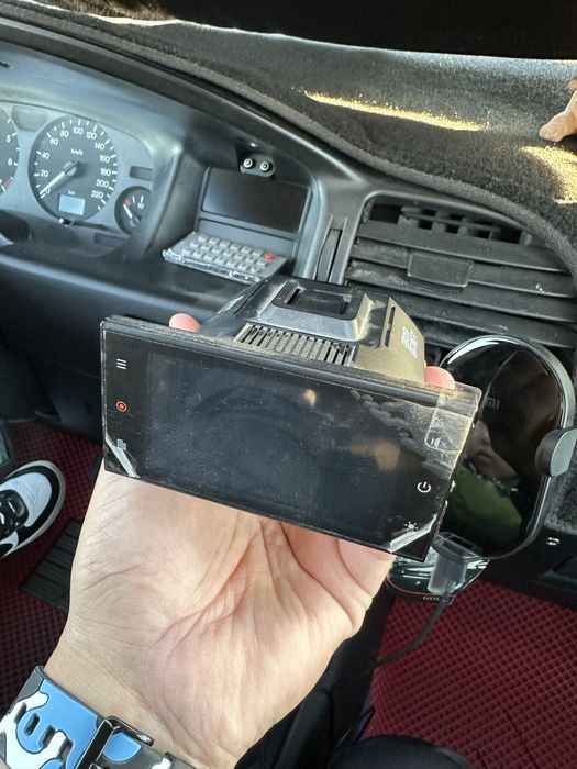 Продаю видеорегистратор.