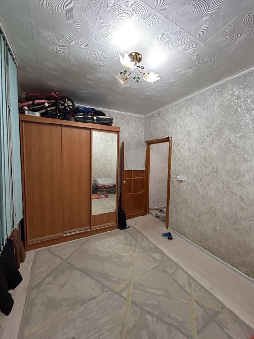 Продам 2 комнатную квартиру+ гораж