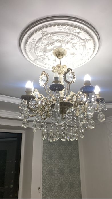 Люстра 8 рожковая