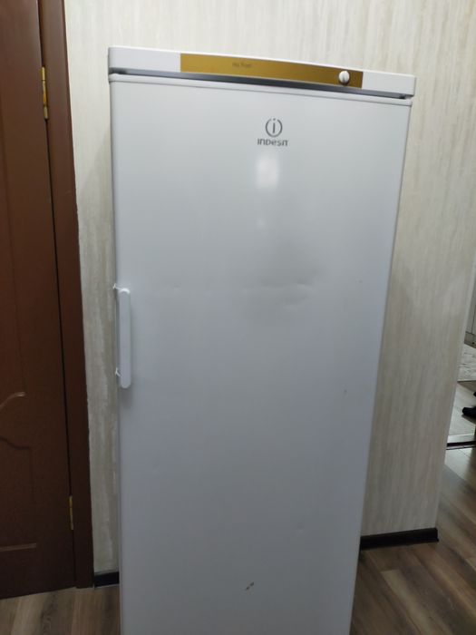 Морозильник indesit
