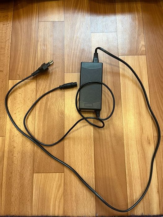 Гироскутер красно-чёрный