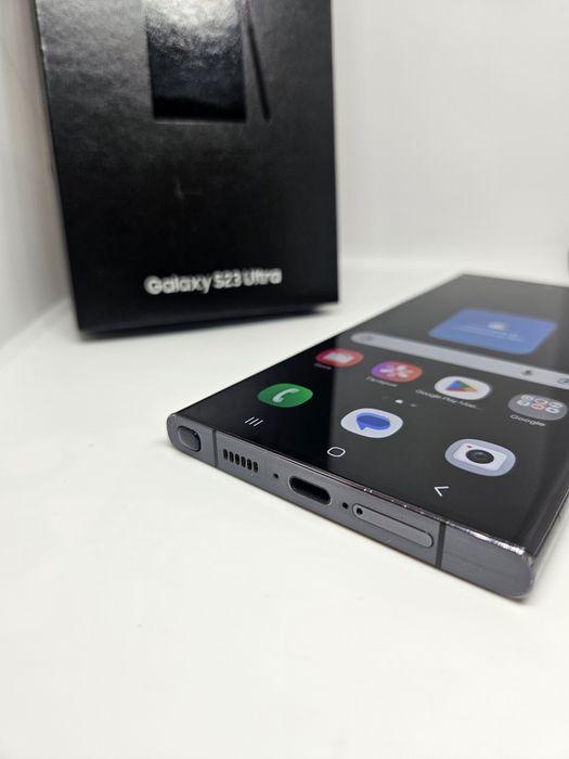 Samsung Galaxy S23 Ultra  5G  256Gb/8Ram Black + Кейсове