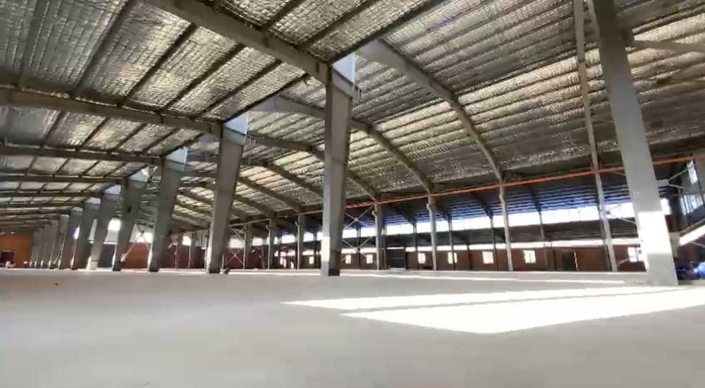 Иностранная компания продает (сдает в аренду) новую Базу в г.Нурафшон!