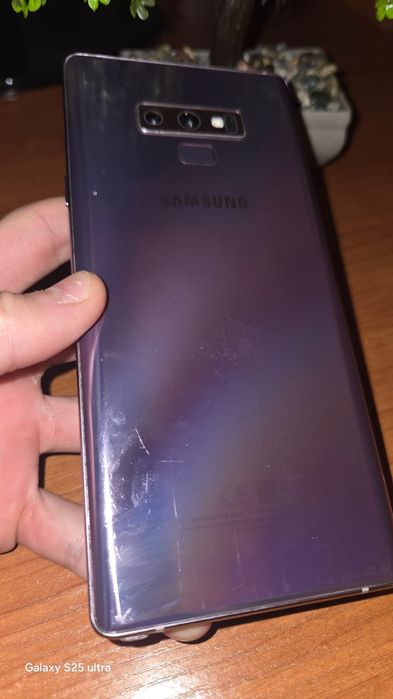 Samsung Galaxy Note 8 and Note 9