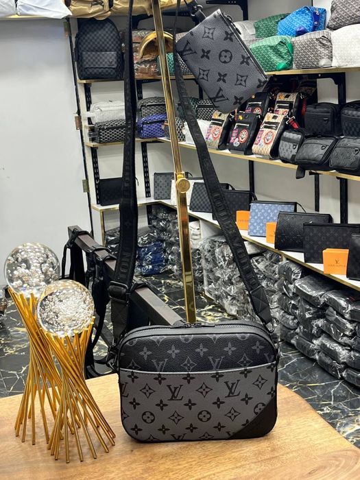 Мъжка чанта / Мъжки чанти Louis Vuitton