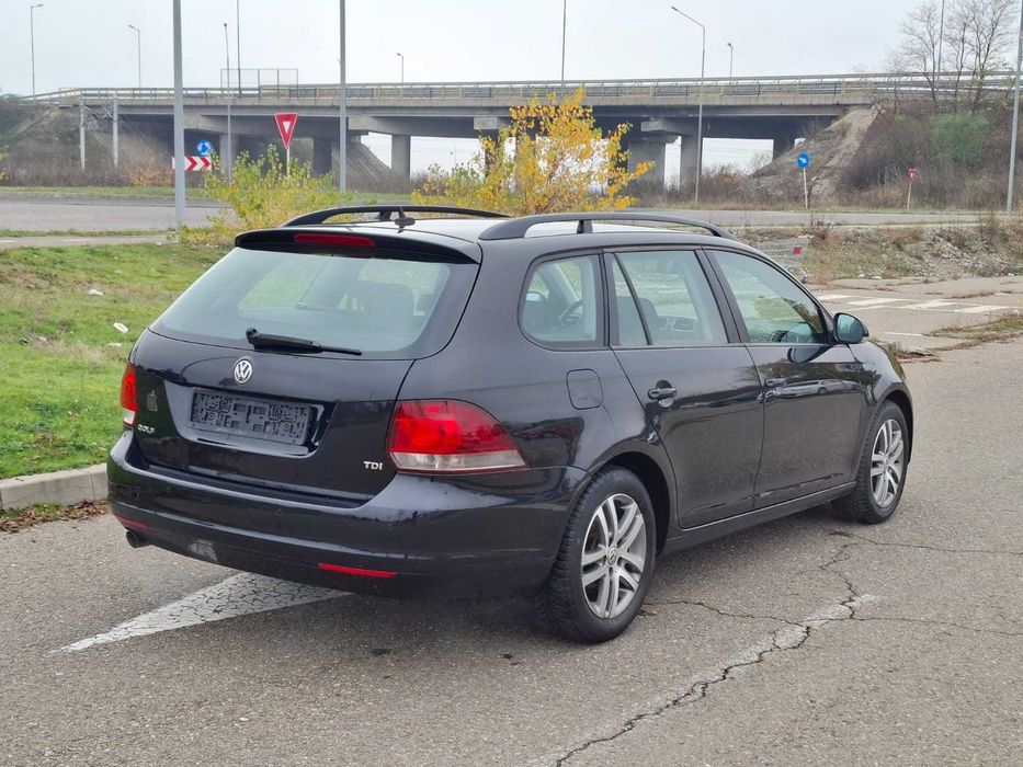VOLKSWAGEN Golf 2010 — imagine 4
