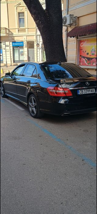 Продавам Мерцедес Е350 AMG спорт пакет