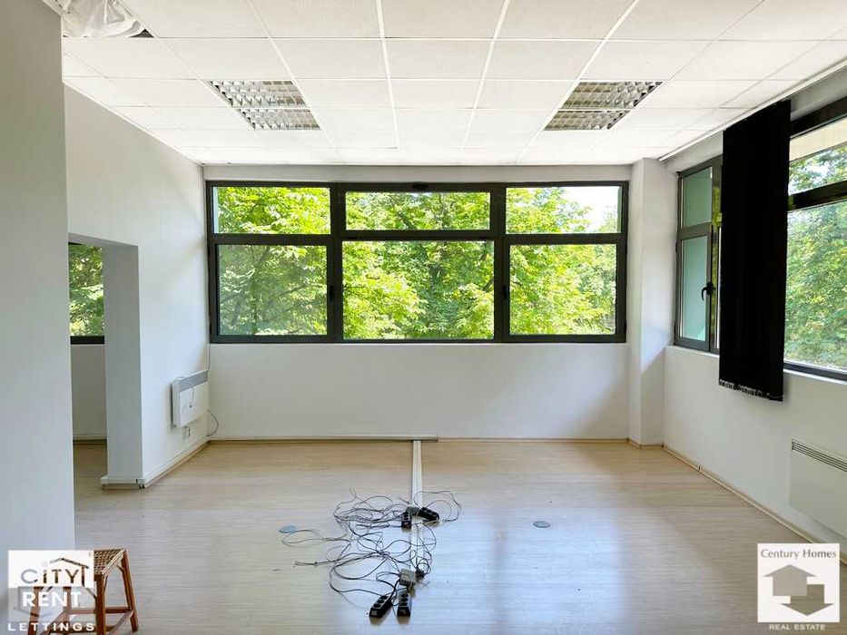 Дава се под наем Офис в Велико Търново, Център - 230 кв.м за 1230 € - Снимка #2