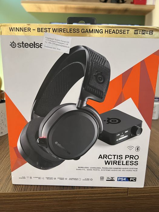 Геймърски слушалки Steelseries Artics Pro Wireless