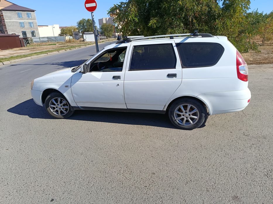 Продам Приору  универсал