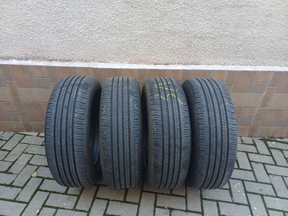 Летни гуми DUNLOP GRANDTREK 225/60/18