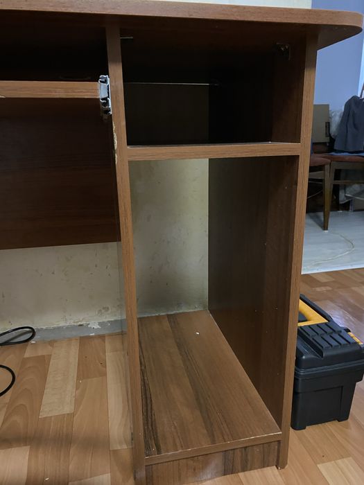 Рабочий/офисный стол