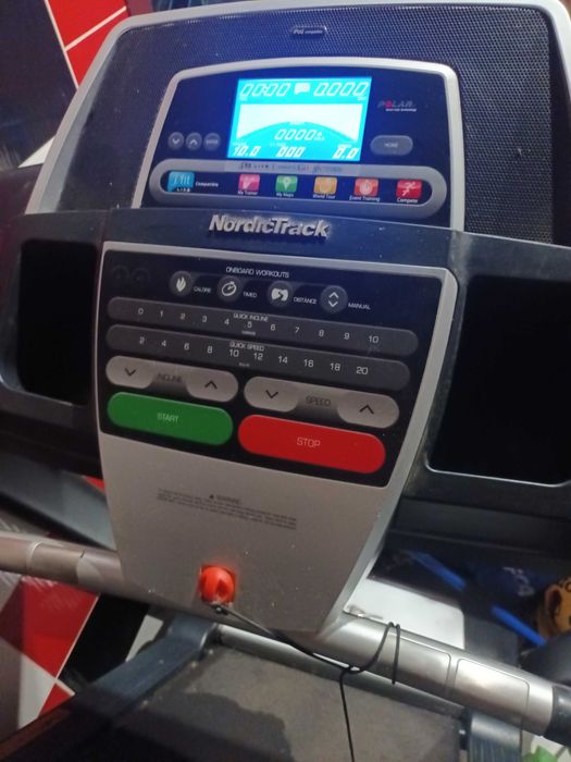 Vand Banda alergare profesionala NordicTrack super ieftina urgent