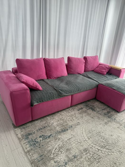 Продаю диван угловой раскладывается