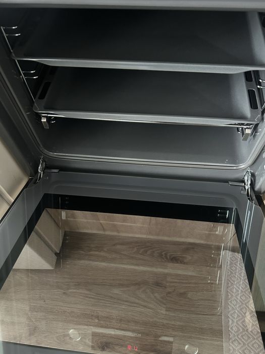 Продам духоврй шкаф Bosch