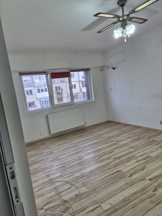 Proprietar vand apartament 2 camere Navodari ultracentral