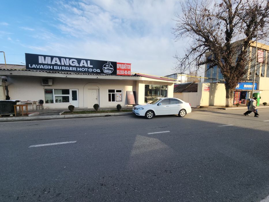 Продаётся нежилой помещение 1 линия  ул Фергана йули