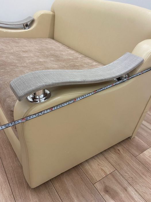 Надежный и хороший диван