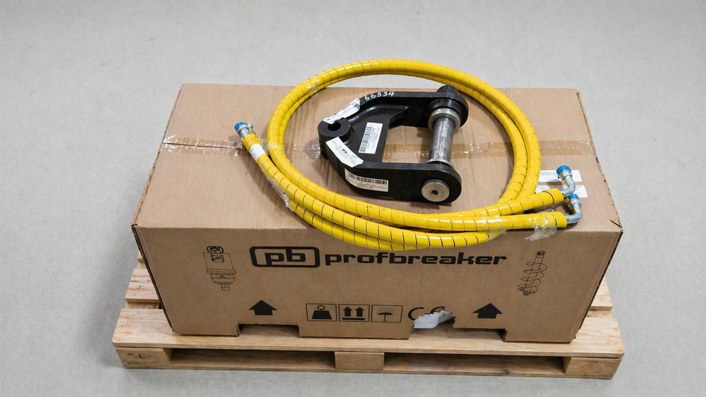 Ямобур, гидробур, гидровращатель для экскаватора-погрузчика.