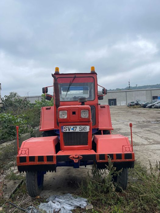 Vand  TRACTOR U650 inmatriculat, acte la zi