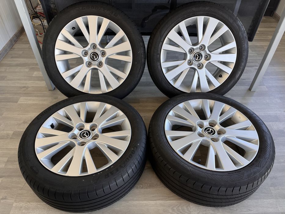 Оригинални джанти 17 цола 5х114,3 за Мазда 6 с летни гуми 215/50/17