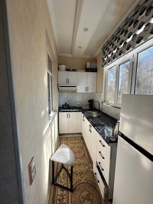 16-кварталда кизларга EVRO HI-TECH квартира без маклер метрога якин