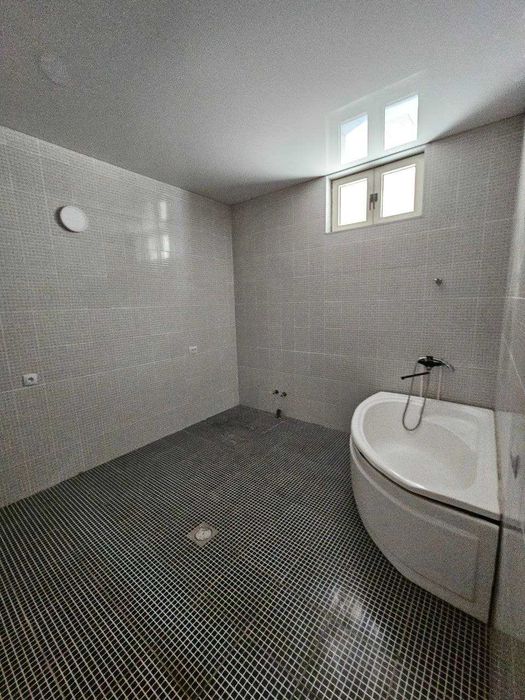 Сдаётся ШИКАРНЫЙ Участок на Яшнабадском р-не, ор-р 40 лет