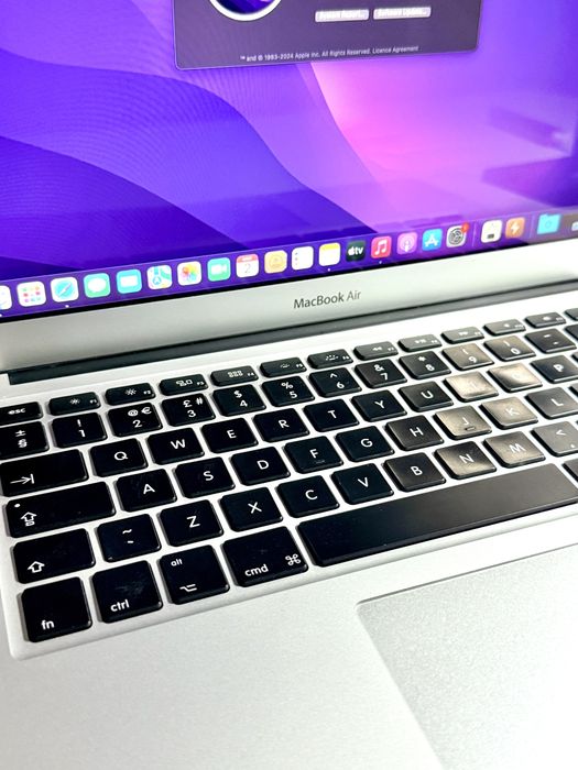 Apple MacBook Air i5